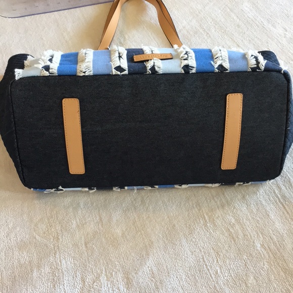 NWT Vera Bradley Fringed Tote - Picture 2 of 6